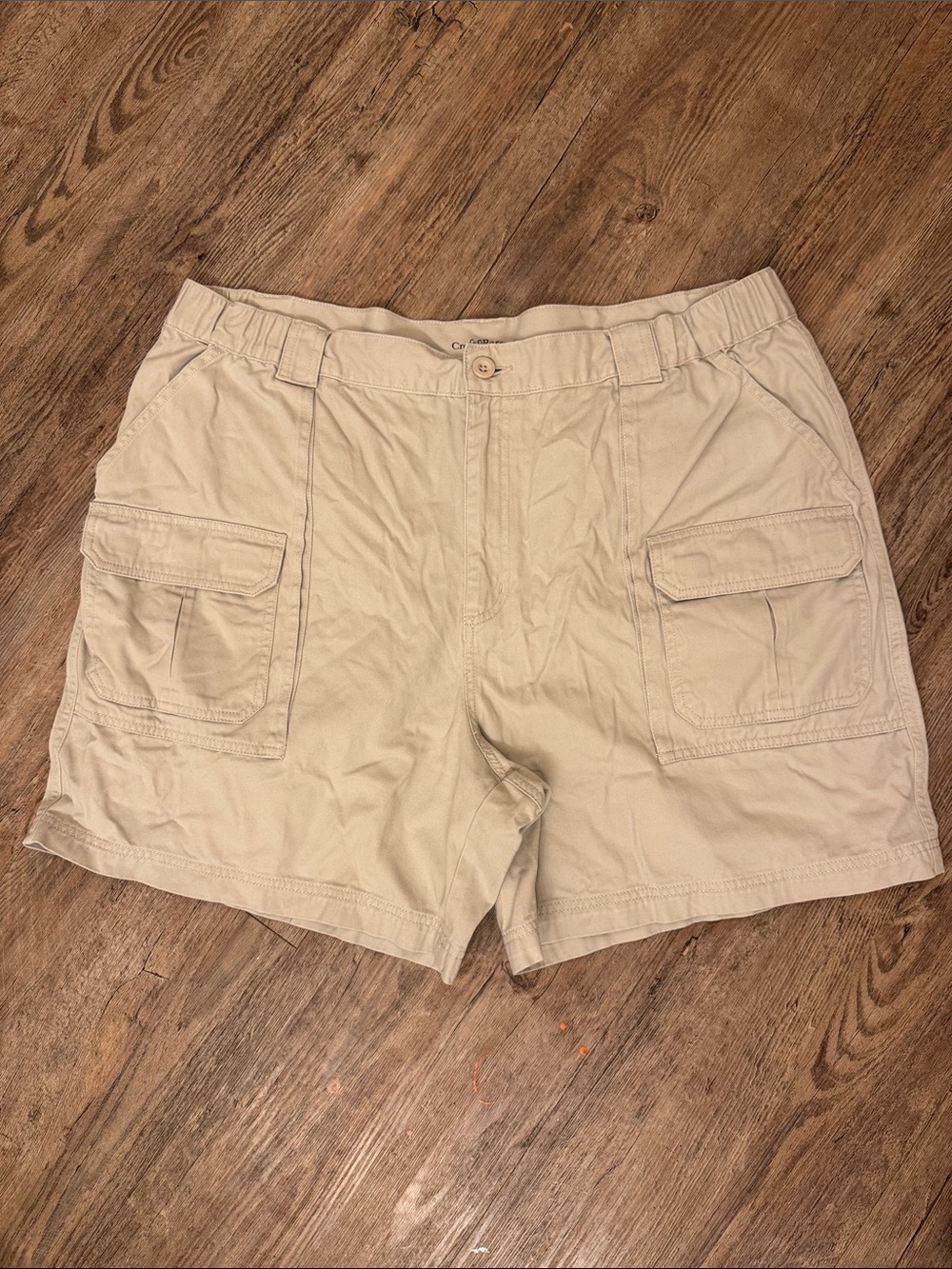 croft & barrow Beige/Tan Cargo Shorts with Flap Pockets
